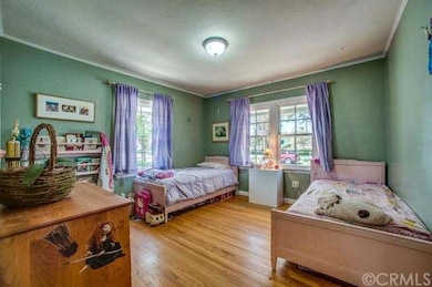 More of those designer touches with the color comb