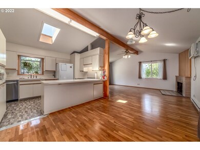 Living Room/Dining Room