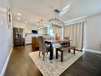 2332 Hickory Grove St, Chesterton, IN 46304 - photo 4