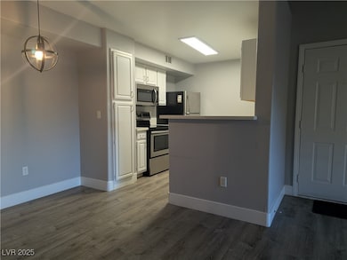 555 E Silverado Ranch Blvd unit 2171, Las Vegas, NV 89183 - photo 2
