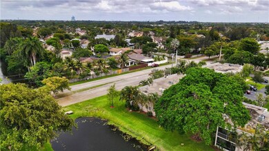 8503 Old Country Manor unit 322, Davie, FL 33328 - photo 3