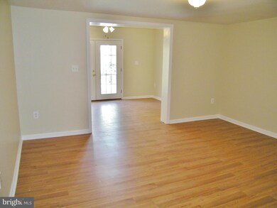 3225 Bero Rd, Halethorpe, MD 21227 - photo 5