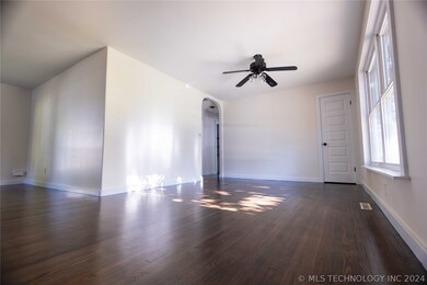 1621 S Ash Ave, Broken Arrow, OK 74012 - photo 2