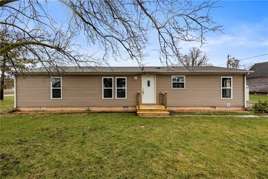 106 W Jackson St, Kirklin, IN 46050 - photo 2