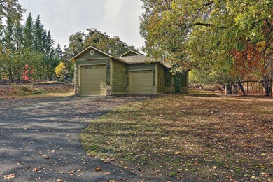 1800 Old Military Rd, Central Point, OR 97502 - photo 3