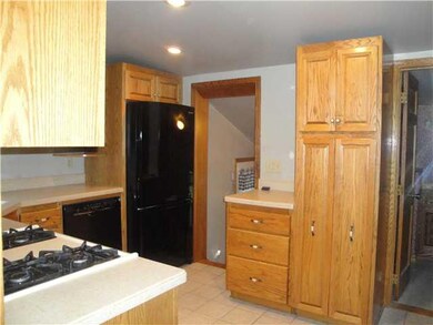 867 Ohio St, North Tonawanda, NY 14120 - photo 5