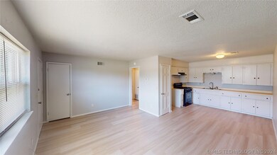 101 N Frankfort Ave unit 103, Sperry, OK 74073 - photo 6