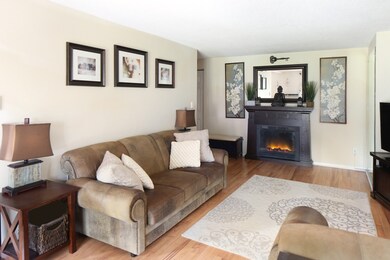 Fox Run unit D40, South Easton, MA 02375 - photo 2