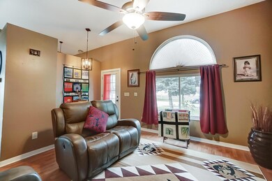 3285 Bluhm Ct, Columbus, OH 43223 - photo 4