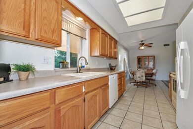 7708 E Na-009-033-DLB 7776-MLS_Size