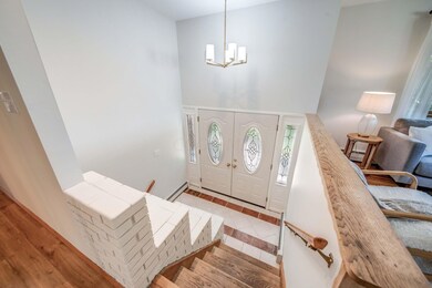 12-web-or-mls-A7409699_700_701