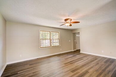 7-web-or-mls-Fabius Way-007