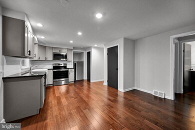 6166 Thompson Rd, Stewartstown, PA 17363 - photo 4