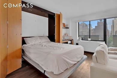 408 8th Ave unit 8B, New York, NY 10001 - photo 7