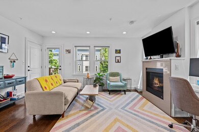 28 Leland St unit 2, Jamaica Plain, MA 02130 - photo 3