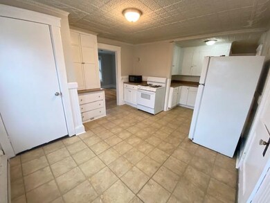 109 Rosedale Ave unit 3, Manchester, NH 03103 - photo 4