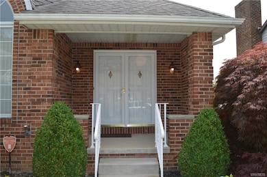 327 Daniel Dr, North Tonawanda, NY 14120 - photo 3