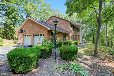 953 Samerica Dr, Chambersburg, PA 17202 - photo 3