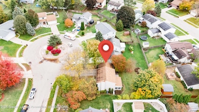 4819 Moultrie Cir, Lansing, MI 48917 - photo 4