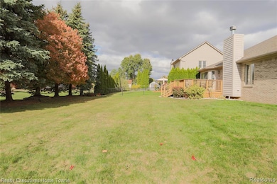 50315 Alden Dr, Macomb, MI 48044 - photo 4