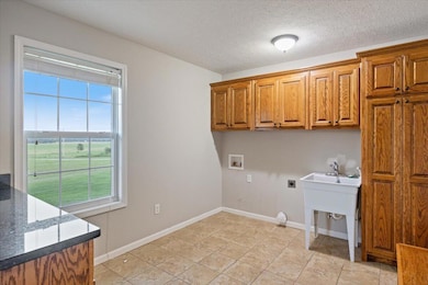 08-127 Skyview Dr - 8