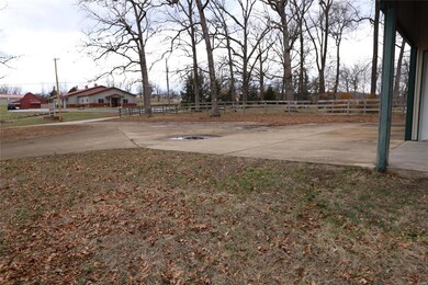 3424 Bray Rd, Farmington, MO 63640 - photo 7