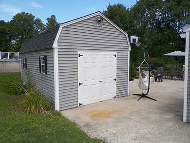 110 Baldwin Rd, Billerica, MA 01821 - photo 2