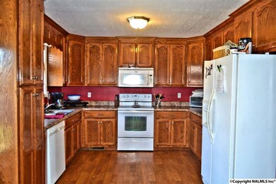 27777 Gretta Cir, Ardmore, AL 35739 - photo 5