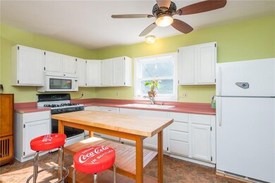 71 Mountain Rd, York, ME 03909 - photo 3