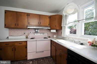 8610 Wendell Ave, Parkville, MD 21234 - photo 2