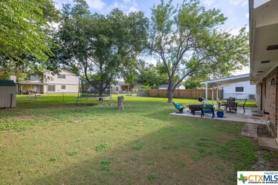 1343 Carnation Ln, New Braunfels, TX 78130 - photo 2