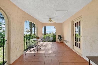 32601 Lakeshore Dr, Tavares, FL 32778 - photo 7