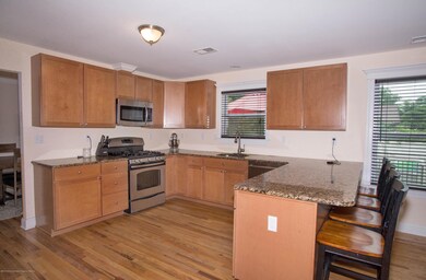 _RMJ9263.jpg kitchen