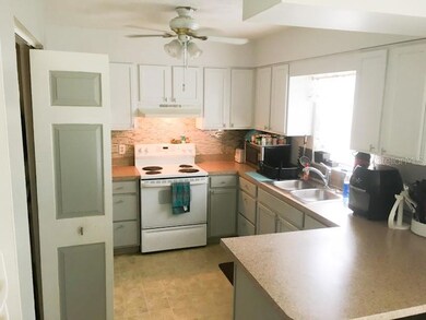 8623 Fish Lake Rd, Tampa, FL 33619 - photo 2