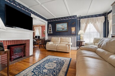 199 Burrill St, Swampscott, MA 01907 - photo 3