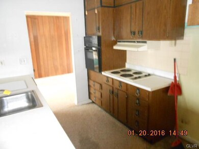 529 Skyline Dr, Allentown, PA 18103 - photo 6