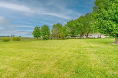 226 S 7th Ave E, Truman, MN 56088 - photo 7