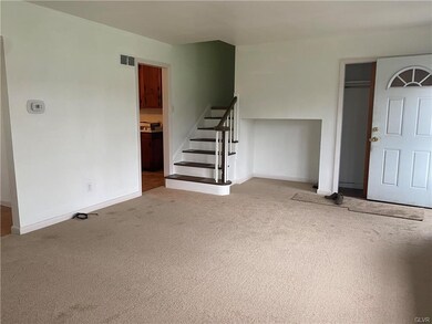 109 Old Orchard Dr, Easton, PA 18045 - photo 2