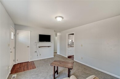 952 Walton Dr, Plainfield, IN 46168 - photo 4