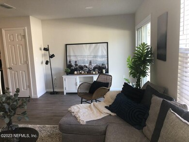 7655 Mailes Ct, Jacksonville, FL 32210 - photo 5