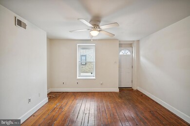 4438 Baker St, Philadelphia, PA 19127 - photo 4