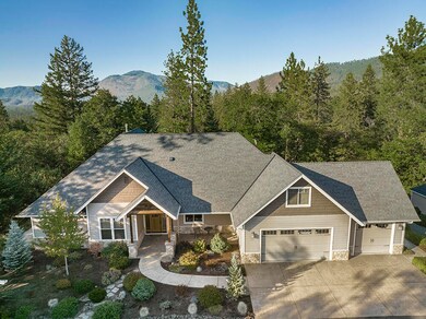 115 Columbia Crest Dr, Grants Pass, OR 97526 - photo 2