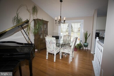 3112 Gershwin Ln, Silver Spring, MD 20904 - photo 4