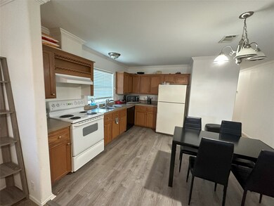 5529 Mesa Cir unit 5529, Dallas, TX 75235 - photo 2