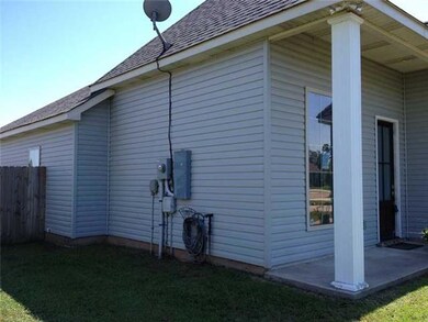 Photo. Left front