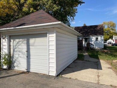 1209 10th Ave SW, Austin, MN 55912 - photo 3