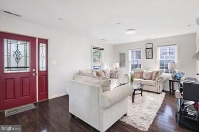 7701 Finns Ln, Lanham, MD 20706 - photo 6