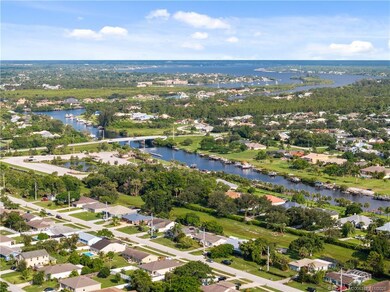 372 SE Oakridge Dr, Port Saint Lucie, FL 34984 - photo 7