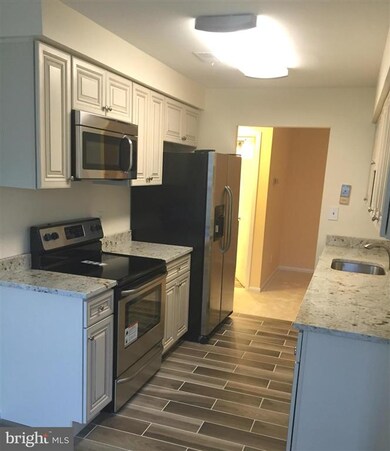 11300 Corinthian Ct, Germantown, MD 20876 - photo 4