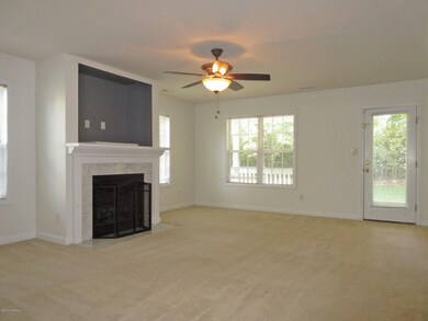 101 Drayton Hall, Jacksonville, NC 28540 - photo 6